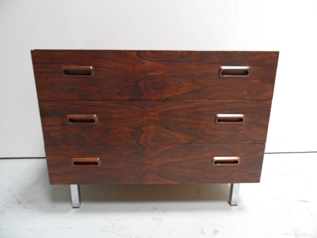 Mid Century chest of drawers