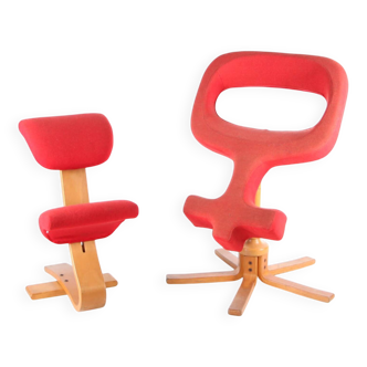 Duo de sièges par Peter Opsvik