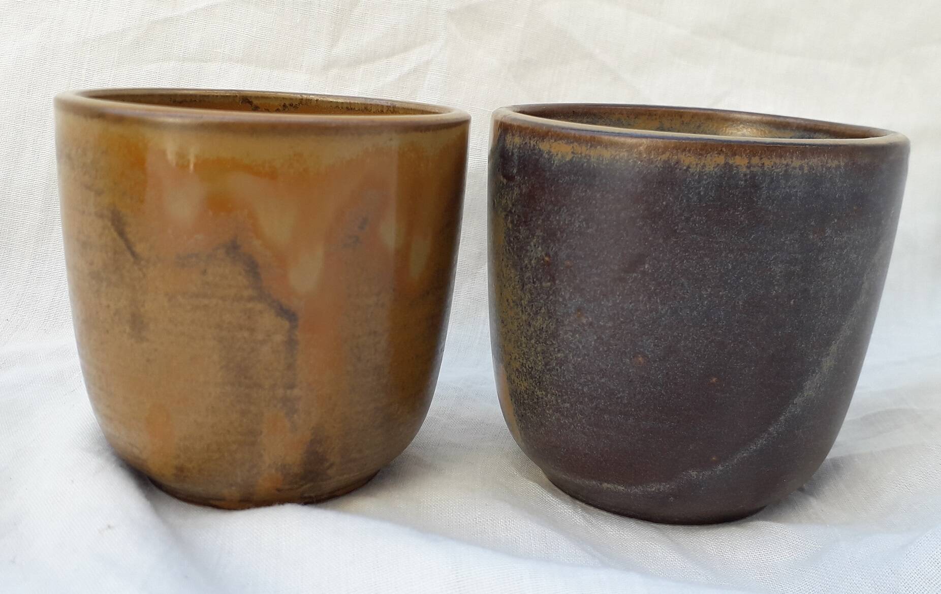 6 stoneware cups