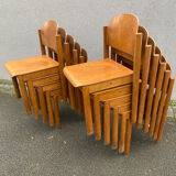 Série de 11 chaises brutaliste Allemagne empilable