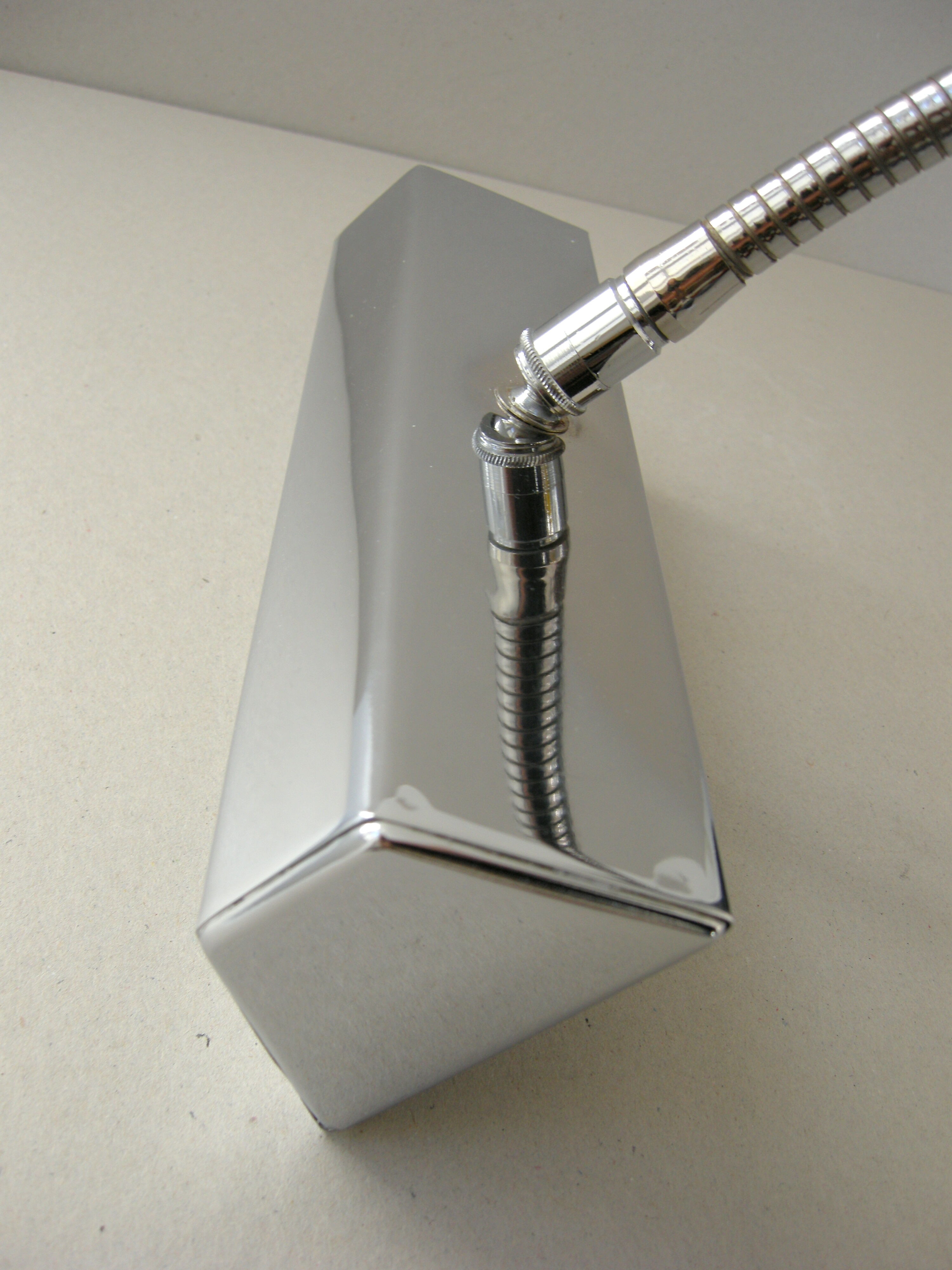Lampe vintage orientable chrome 1950