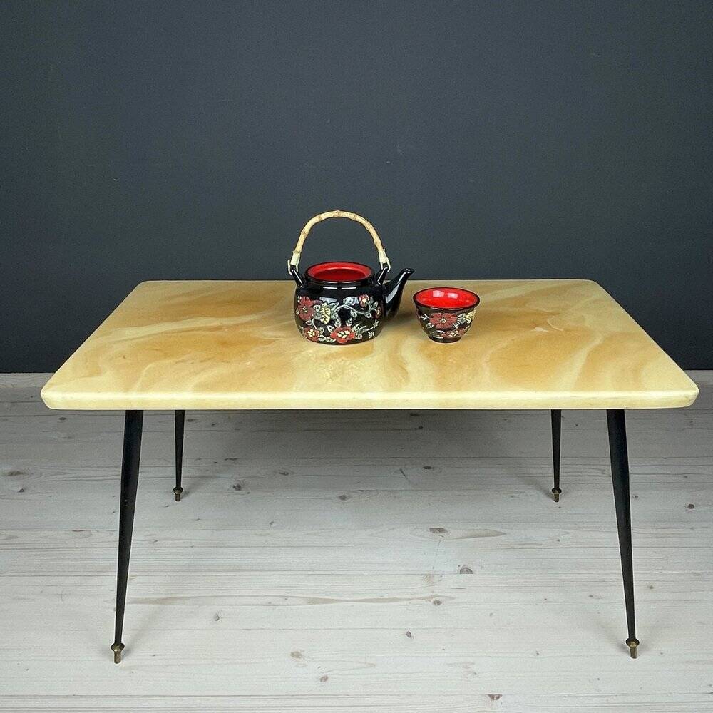 Beige mid-century coffee table, Italy, 1950s