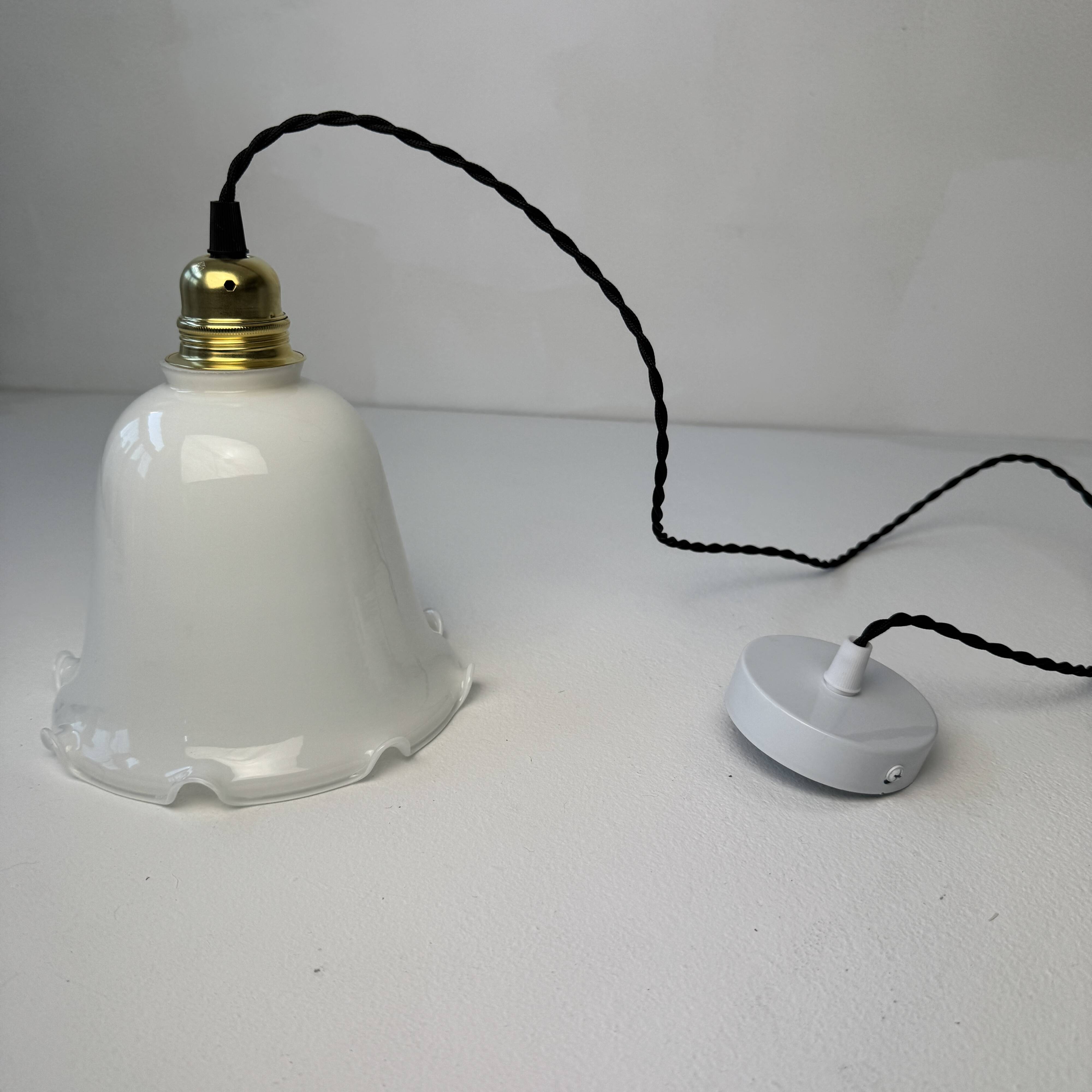 Lot 3 anciennes suspensions en opaline vintage