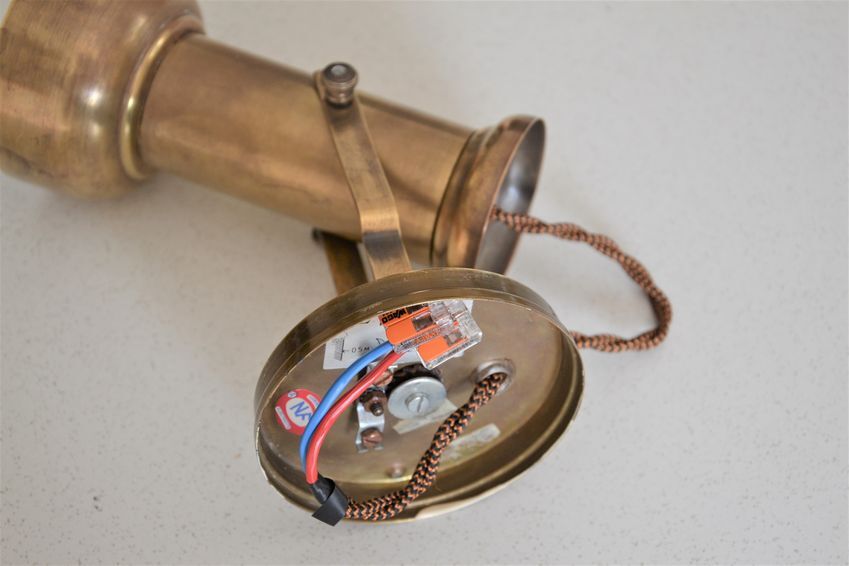 Brass articulated wall lamp – steampunk spirit -