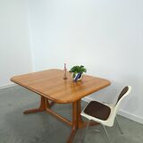 XL Deense uitschuifbare teak eettafel