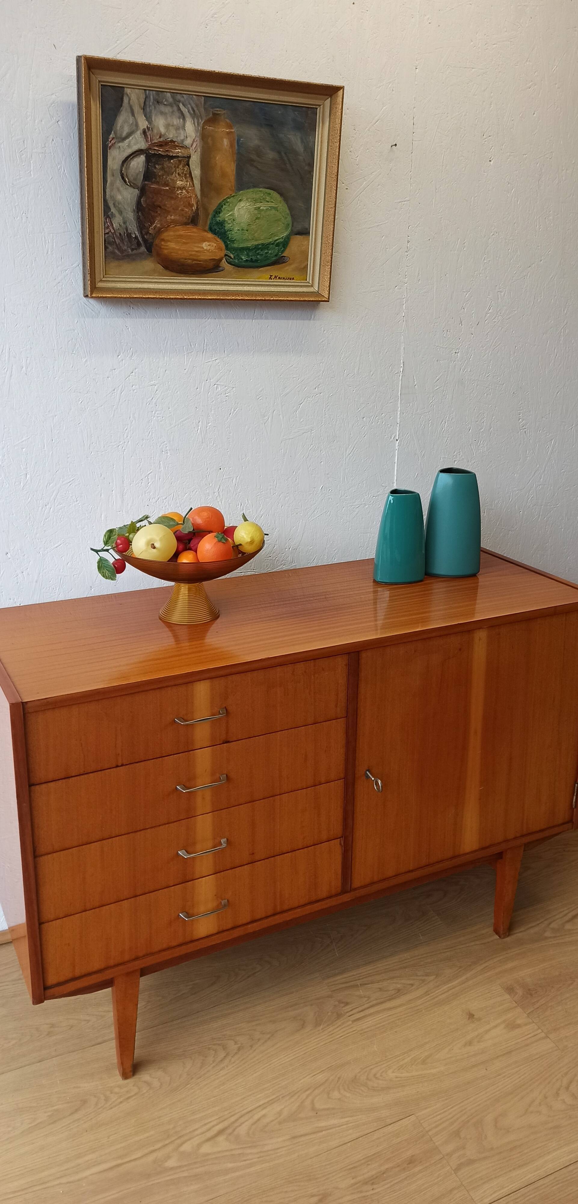 Buffet moderniste, années 1970