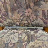 6 Louis XIV chairs made of solid wood with sheep bone and 19th-century floral fabric.