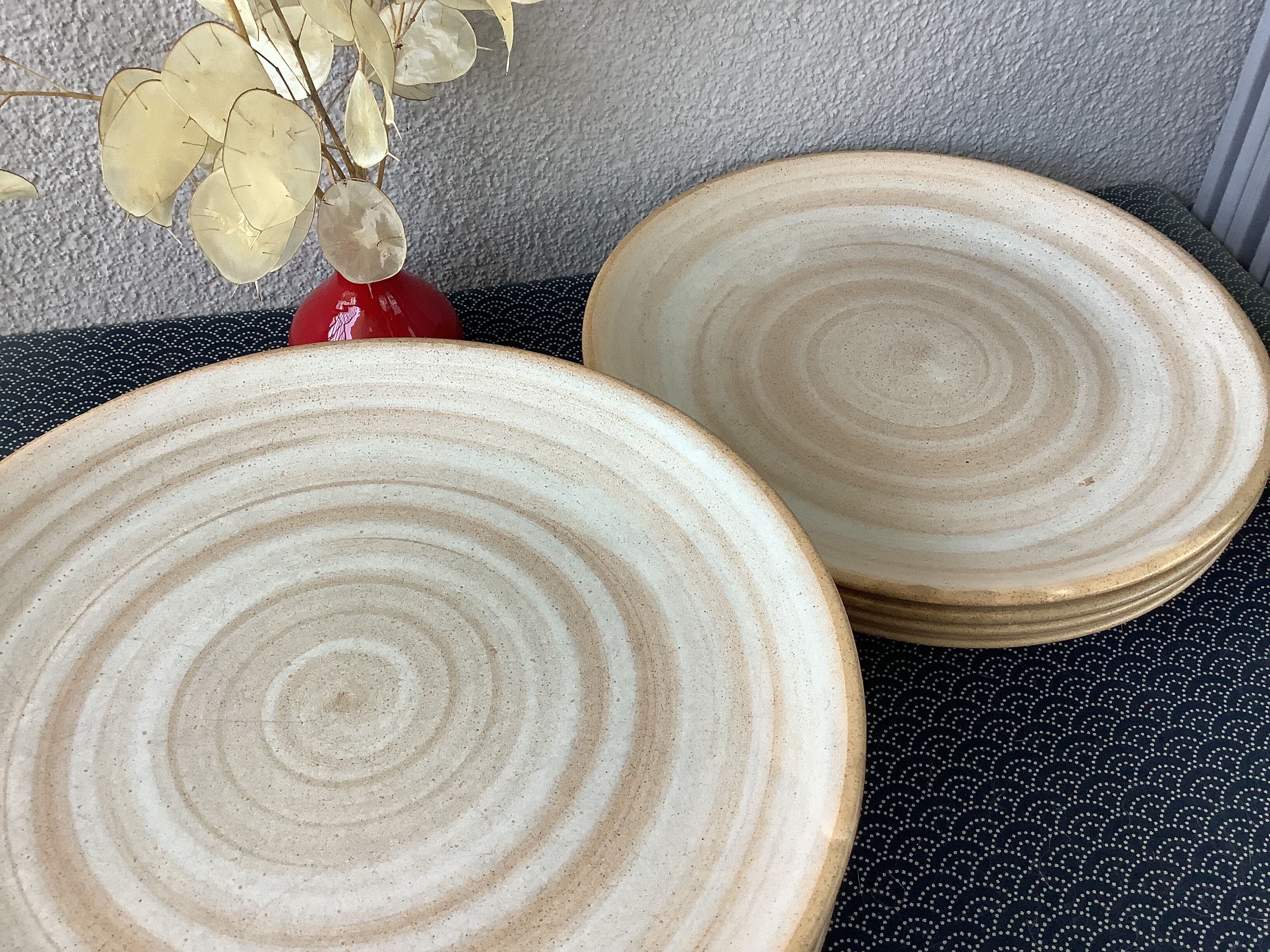 Niderviller plates model Modernist style stone