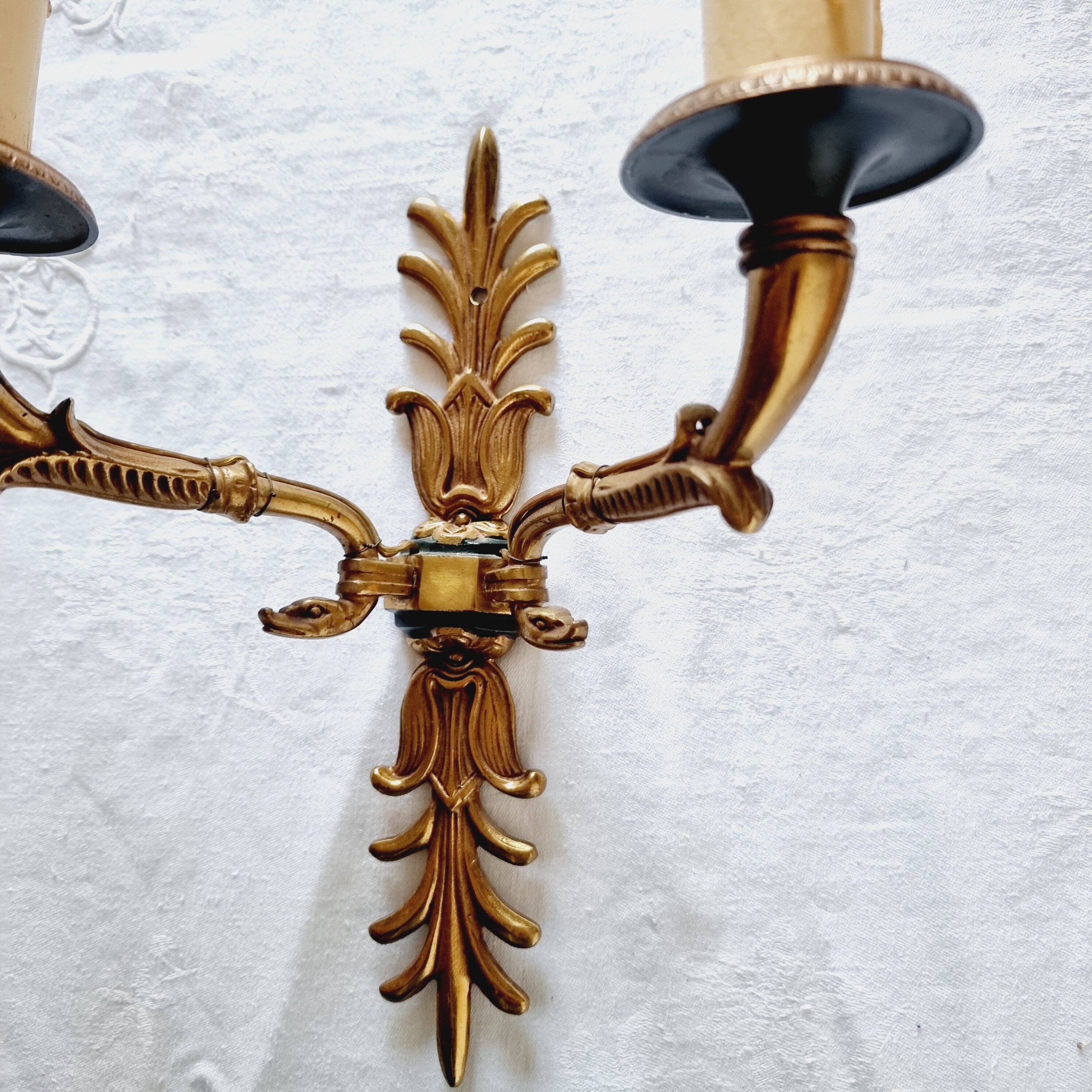 Pair of Empire style wall sconces in gilded bronze and Empire green, mid