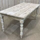 English farmhouse table of the twentieth century in raw fir