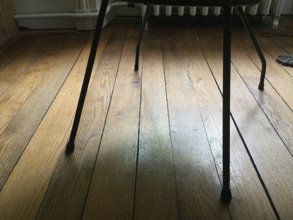 Fauteuil corbeille ancien en rotin