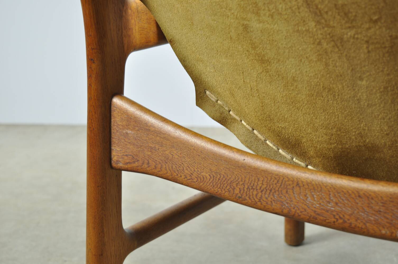 A/S MIKAEL LAURSEN / vintage leather armchair / Illum Wikkelsø / Denmark 1960s