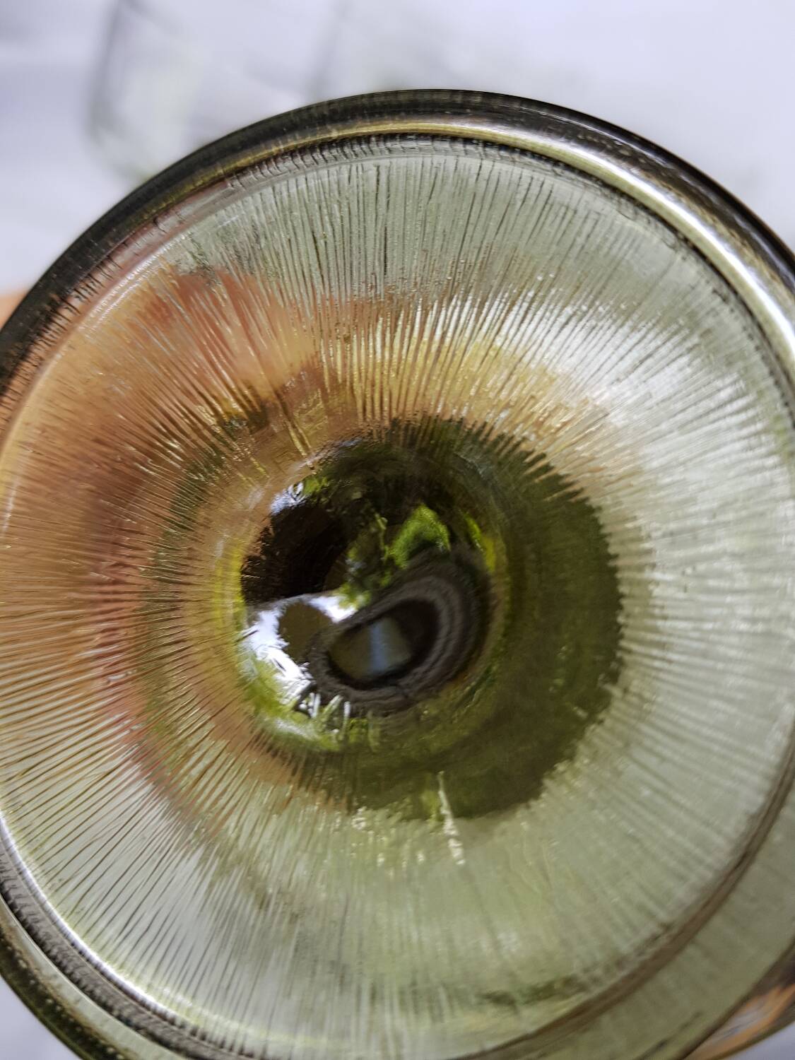 Ensemble de 6 tasses à dessert à pied vert par Venam Italie 1970