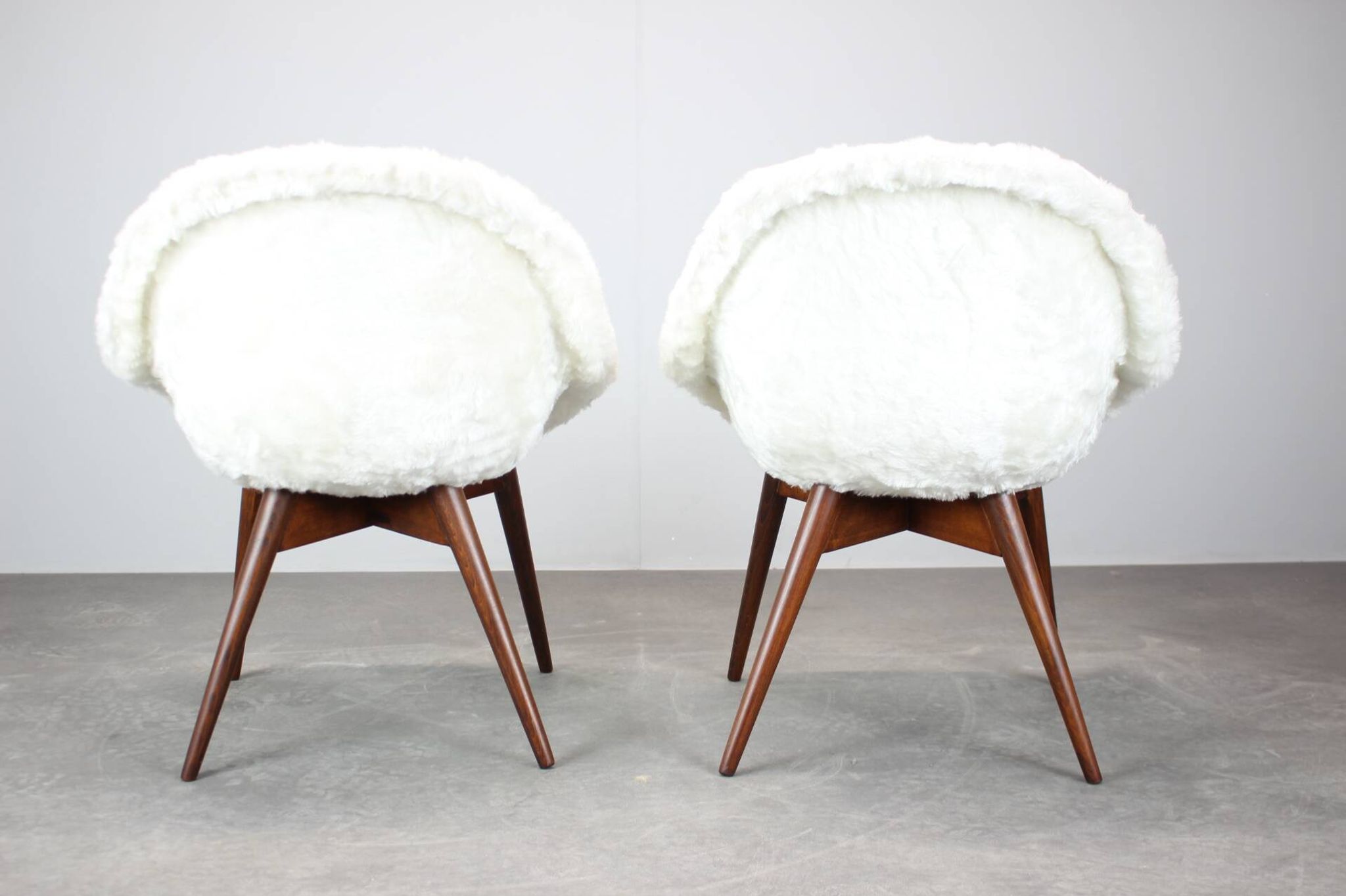 Pair of lounge chairs restored by Miroslav Navratil, 1960s