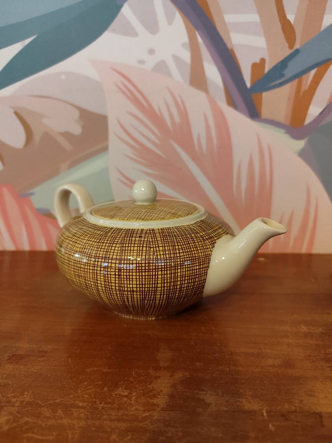 Villeroy and Boch Mettlach: Bern model teapot
