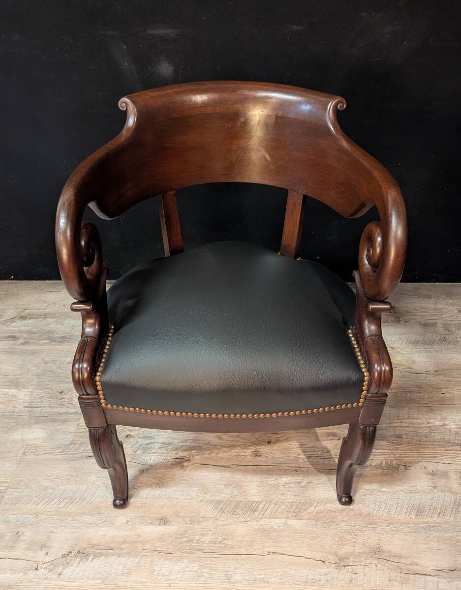 Empire armchair in mahogany