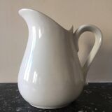Broc in white fire porcelain with large spout