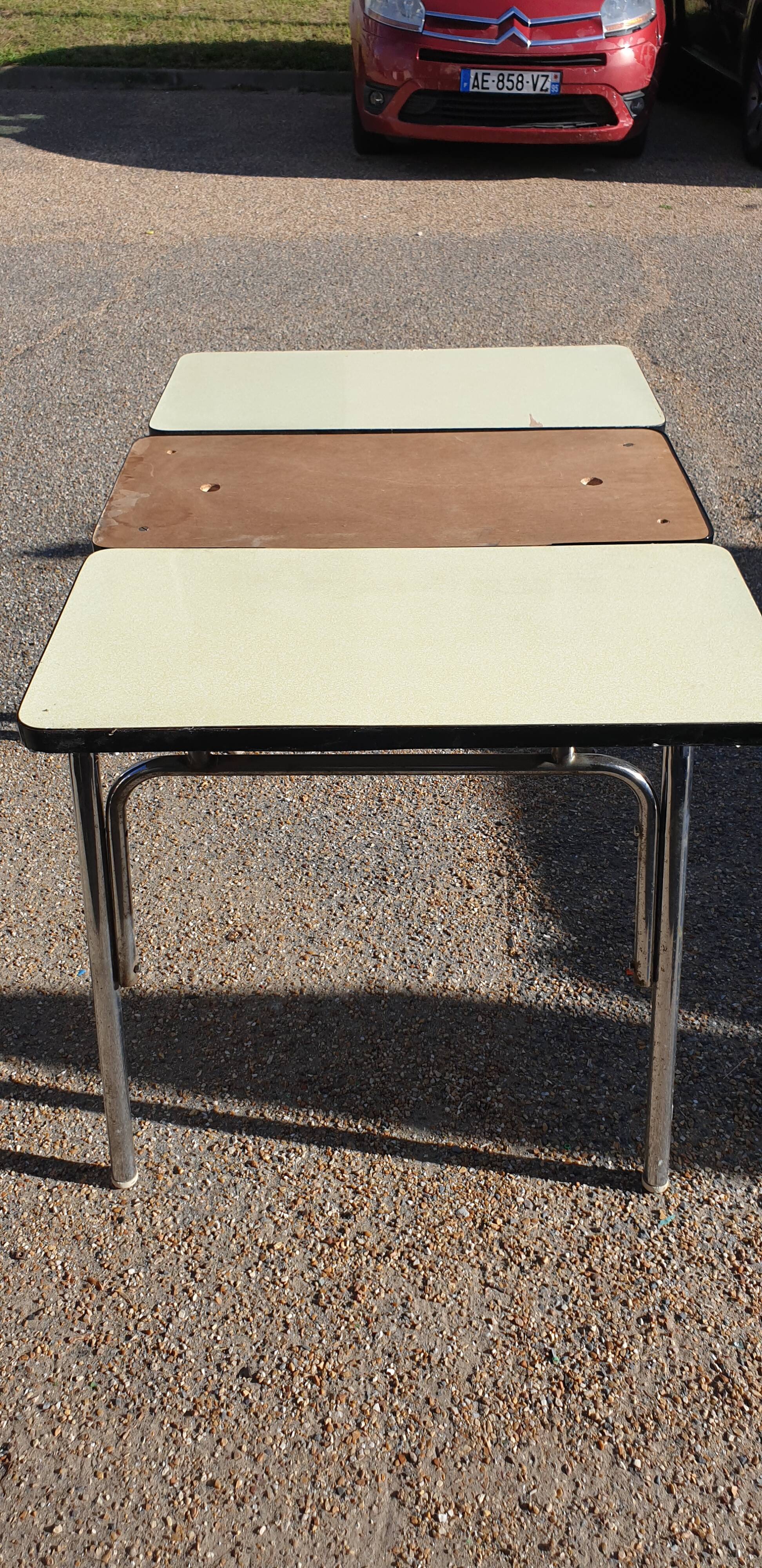 Vintage formica table and 4 chairs