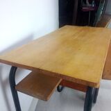 Desk model S22 by Jacques Hitier produced by Mobilor