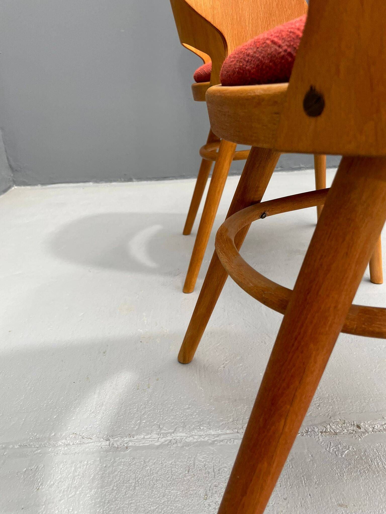 Pair of TON Model 514 Dining Chairs – Radomír Hofman, 1960s