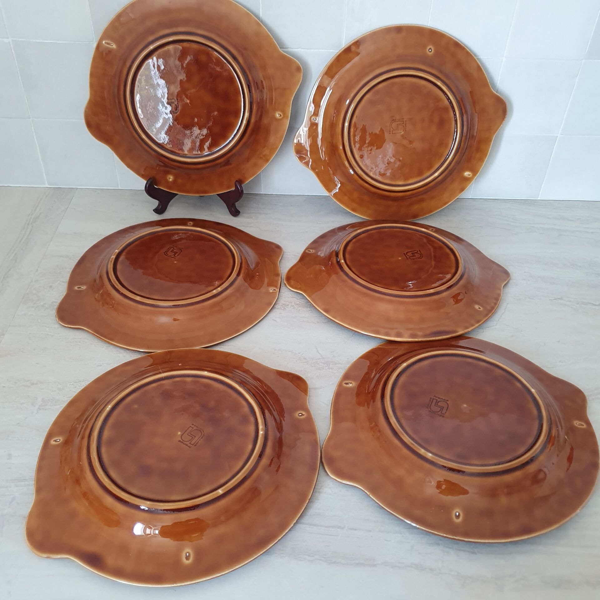 Sarreguemines / 6 Assiettes en faïence forme poisson