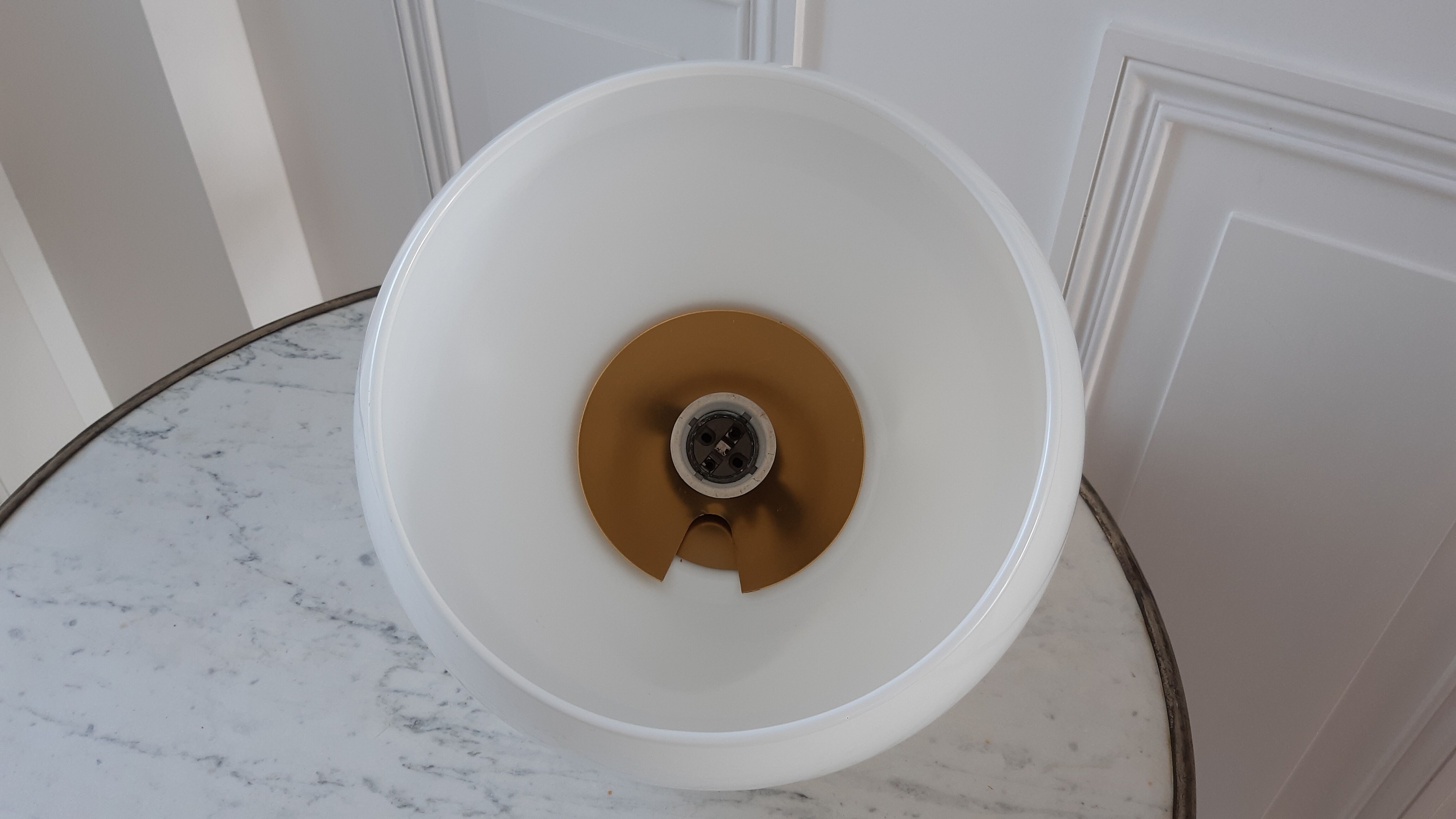 Suspension ball globe in white and gold opaline years 60-70