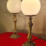 paire de lampes de chevet bronze et opaline 31x11 elec refait a neuf