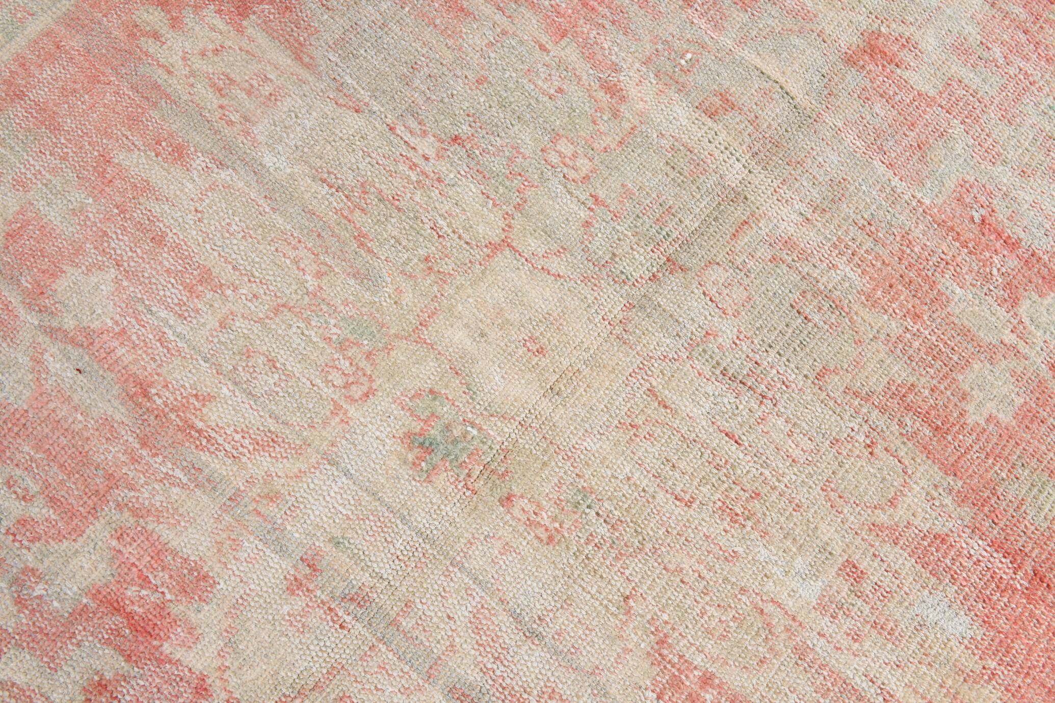 6x9 Pale Red & Beige Vintage Rug