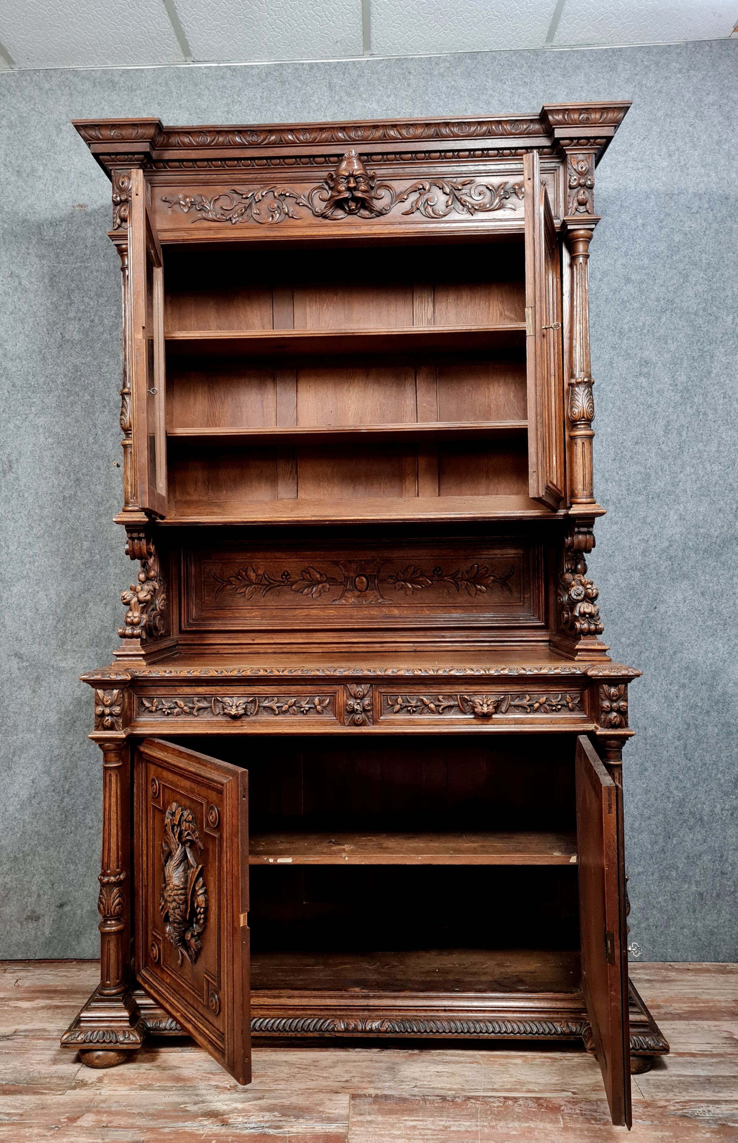 Buffet library of hunting lodge in solid oak around 1850