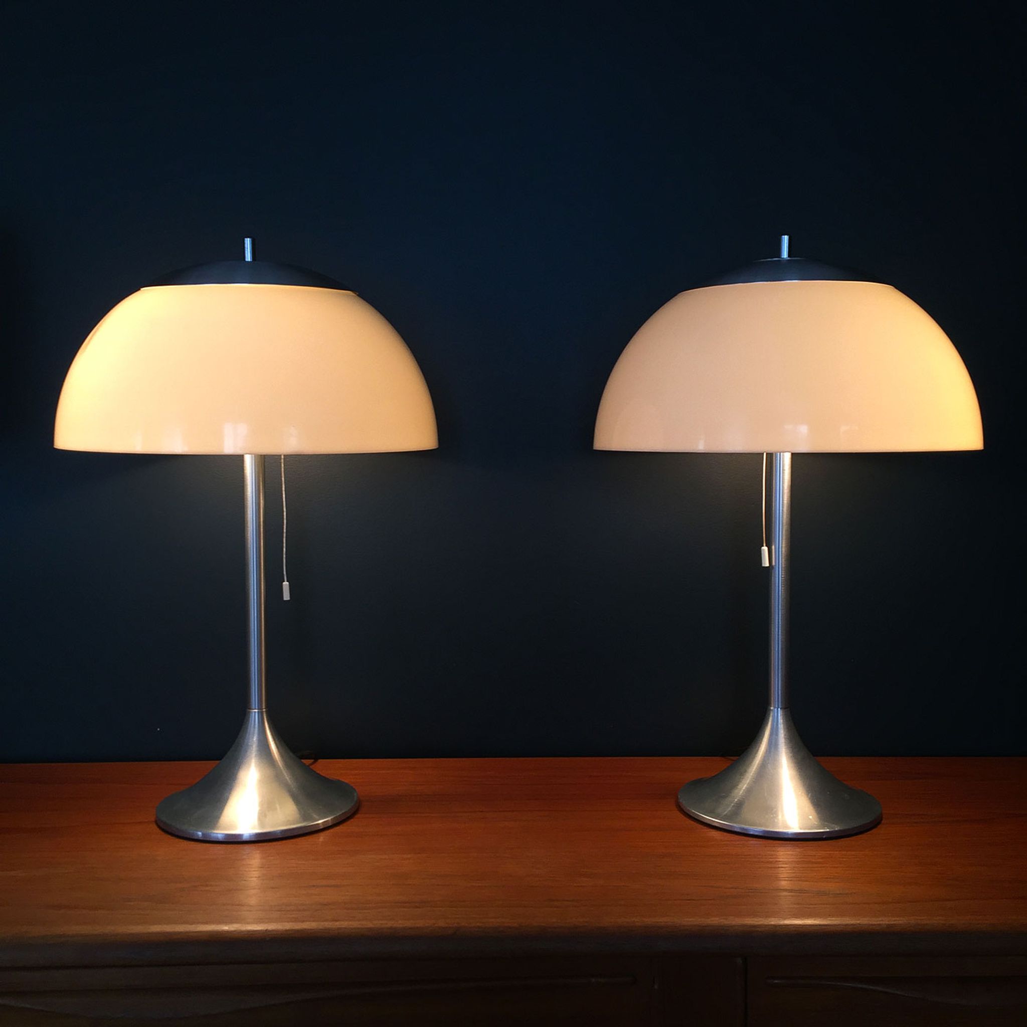 Duo of vintage lamps foot tulip Unilux 1970s