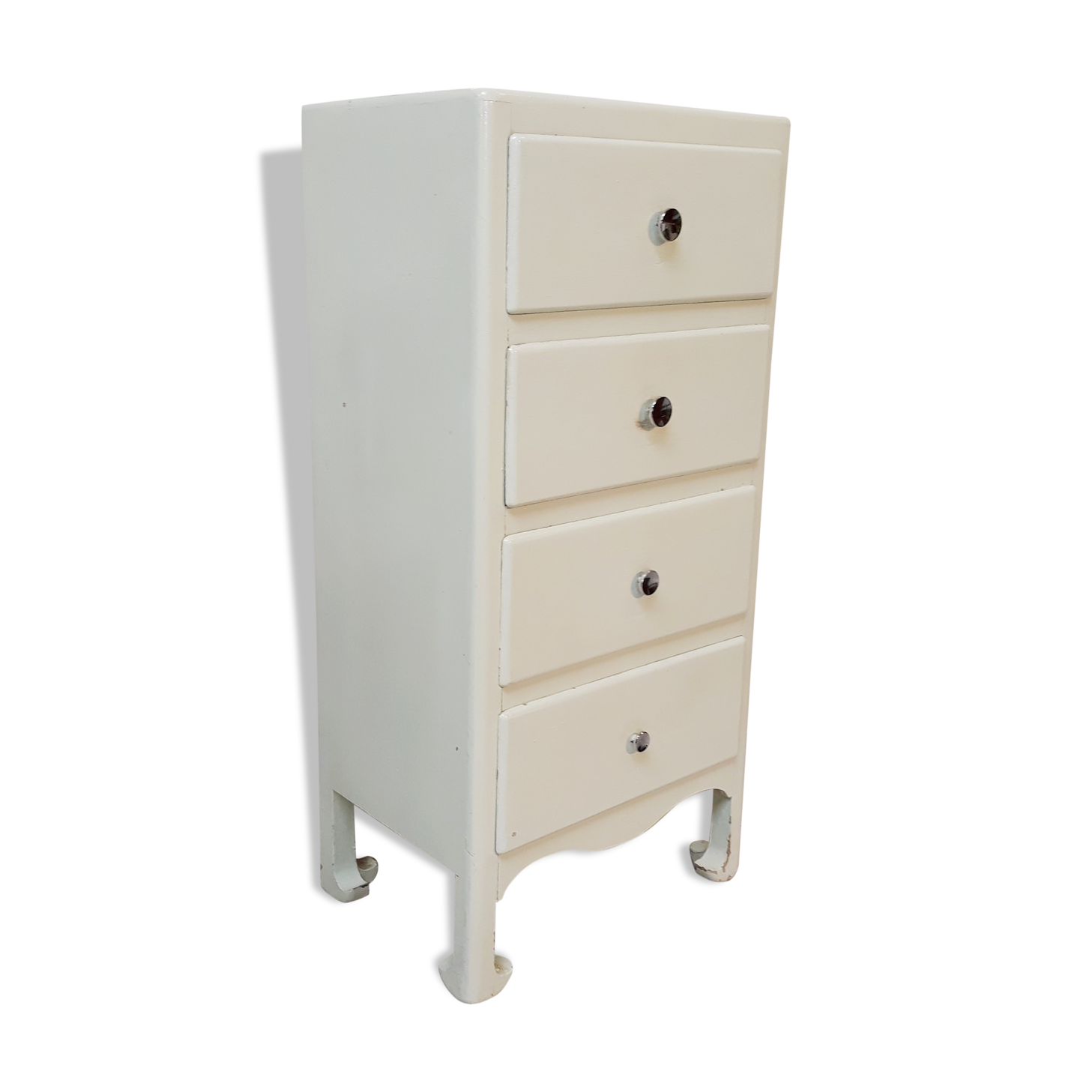 Vintage chest of drawers