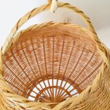 Wicker suspension