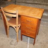 Desk and its baumann chair
