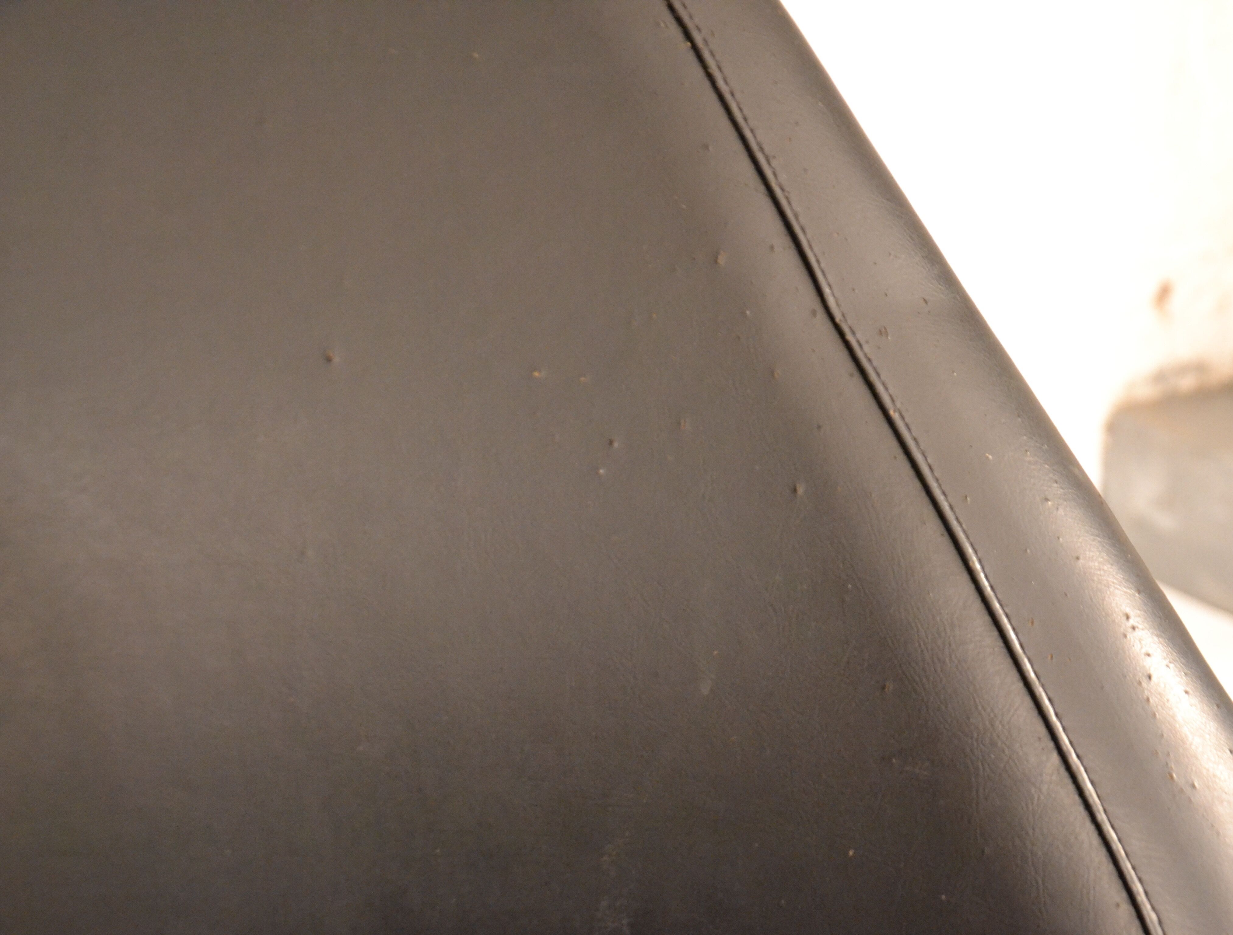 Armchair in leatherette vintage