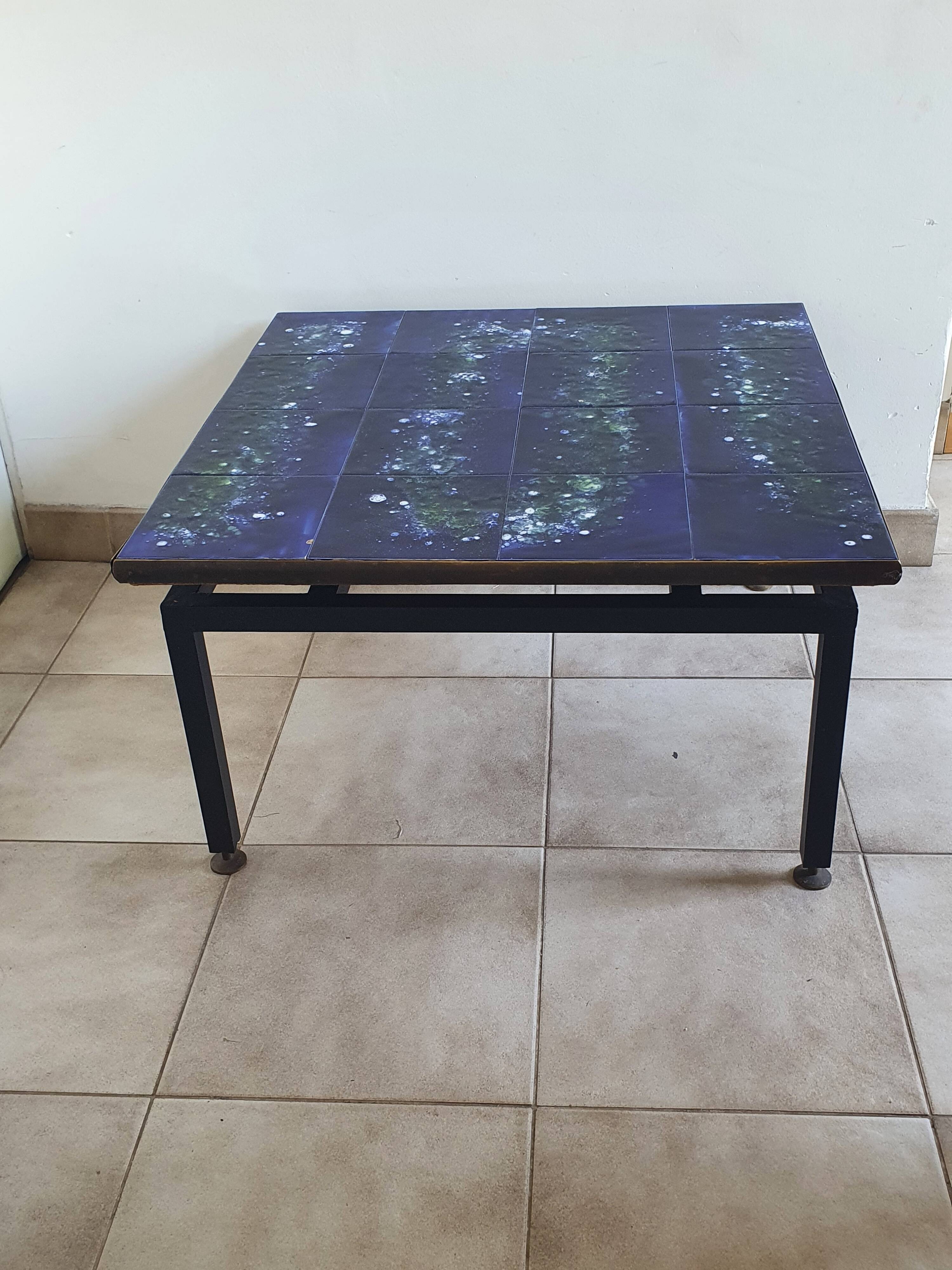 Table basse en céramique et fer forgé
