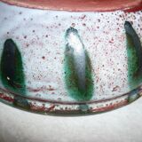 Frying pan with fat lava and ceramic fish decor