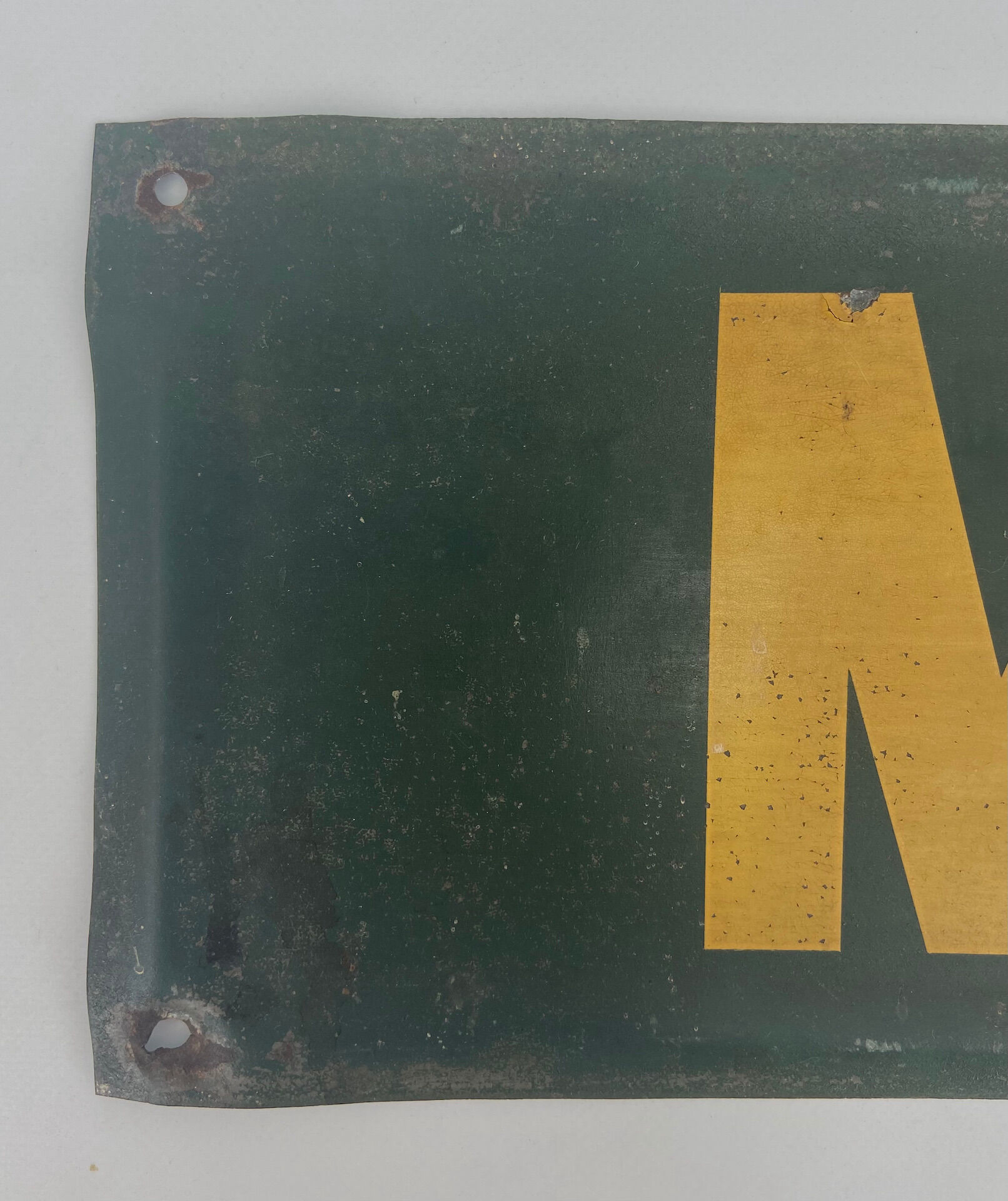 Australian enamelled plate "Men" green and yellow