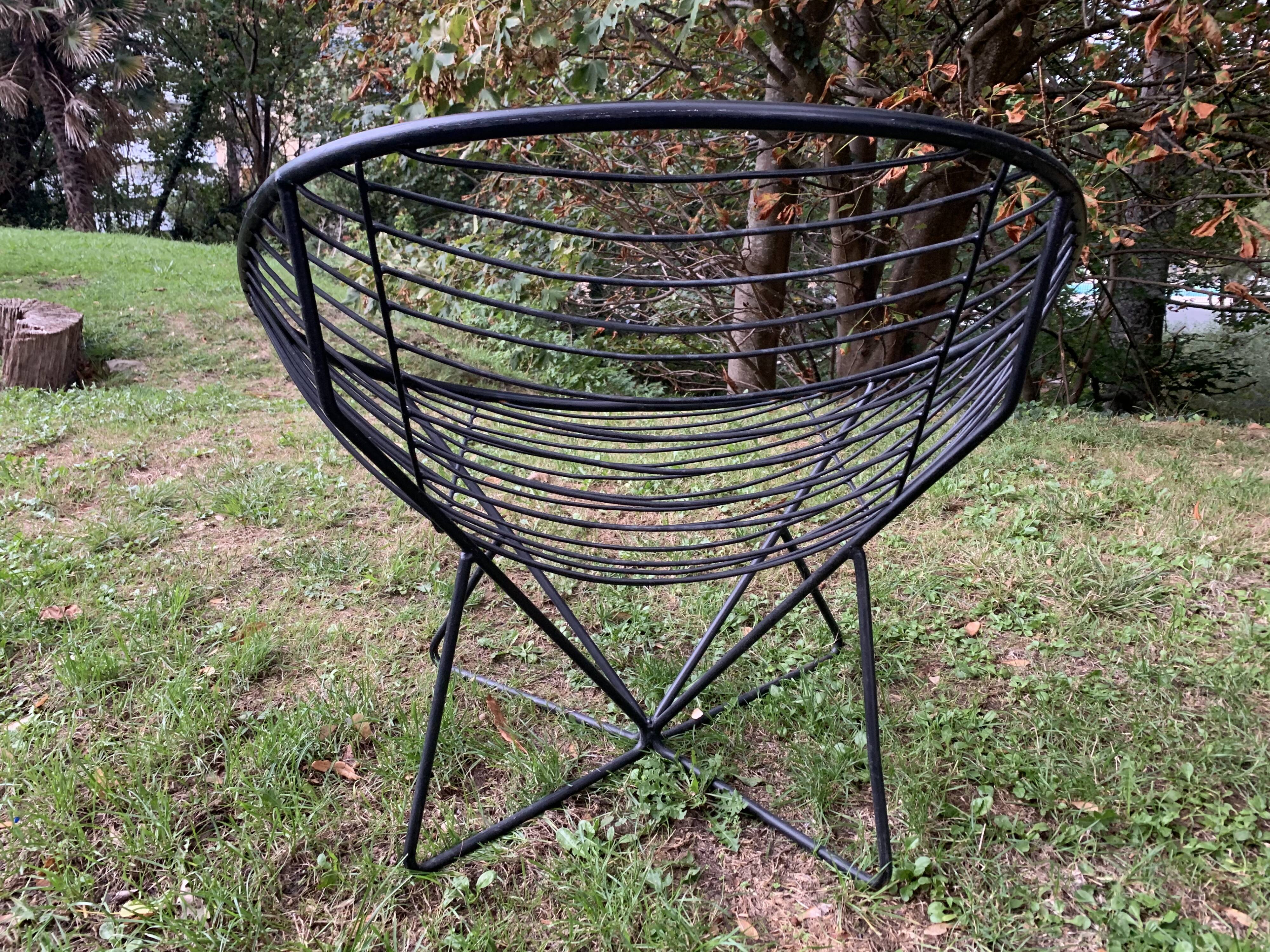 Pair of round chairs in black tubular steel 1960