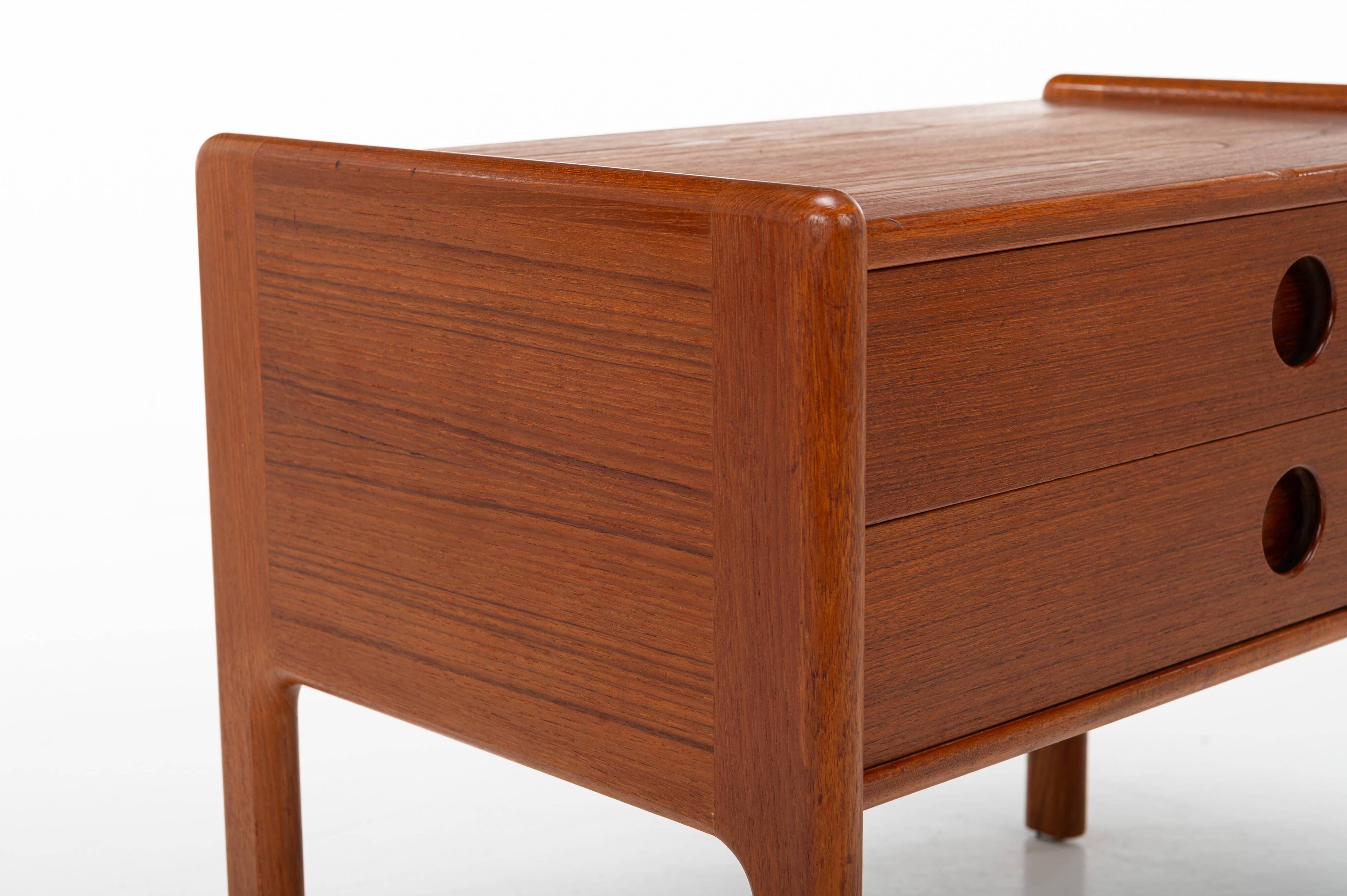 Commode en teck par Vildbjerg Møbelfabrik