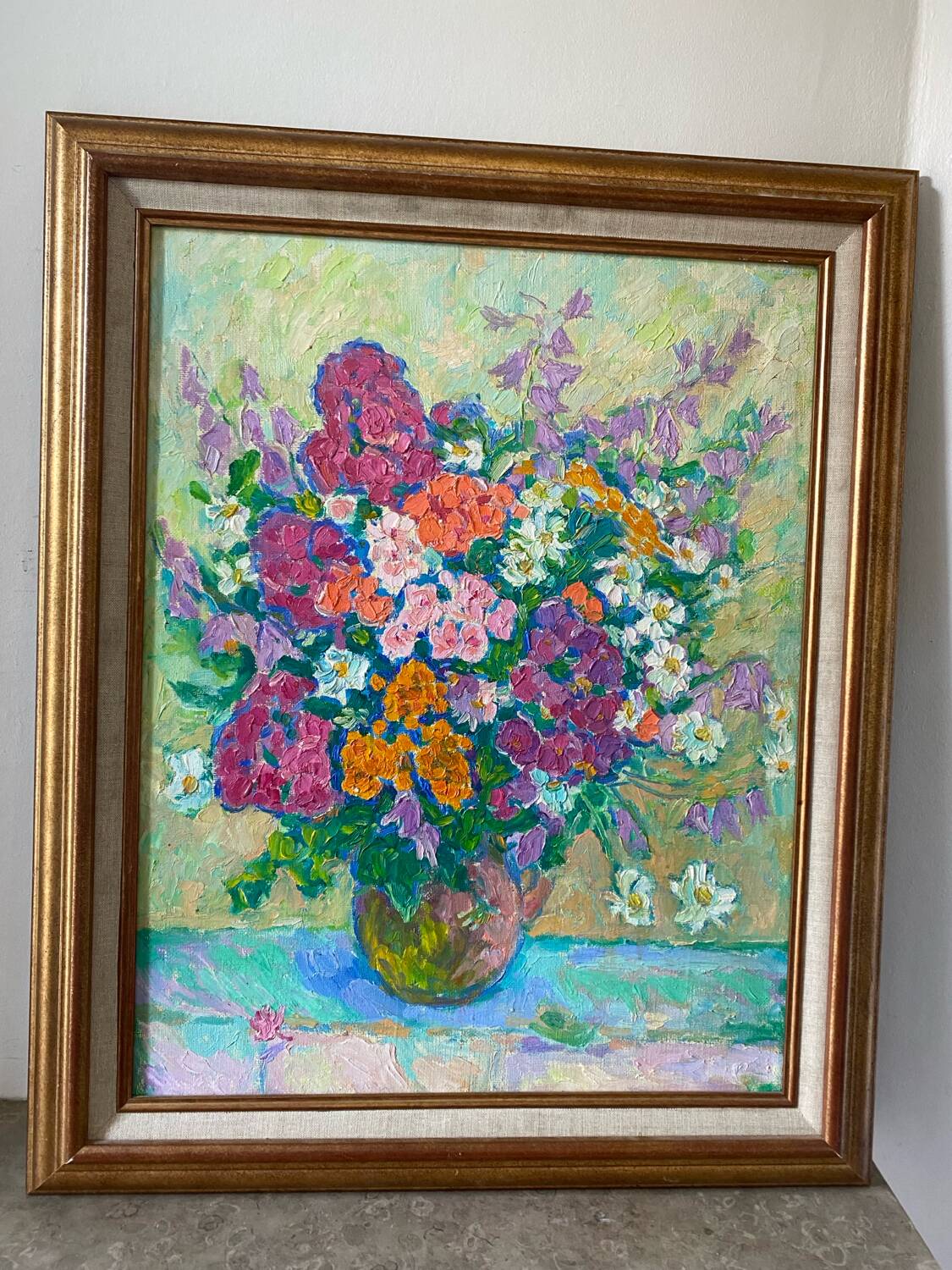 Fleurs signé école russe XXeme siècle