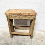 Tabouret artisanal en bois