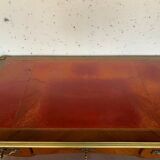 Bureau d'apparat de style Louis XV Dessus de cuir rouge XX siècle