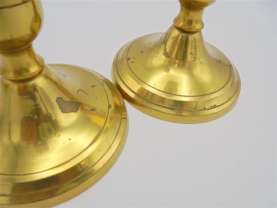 Pair of candlesticks