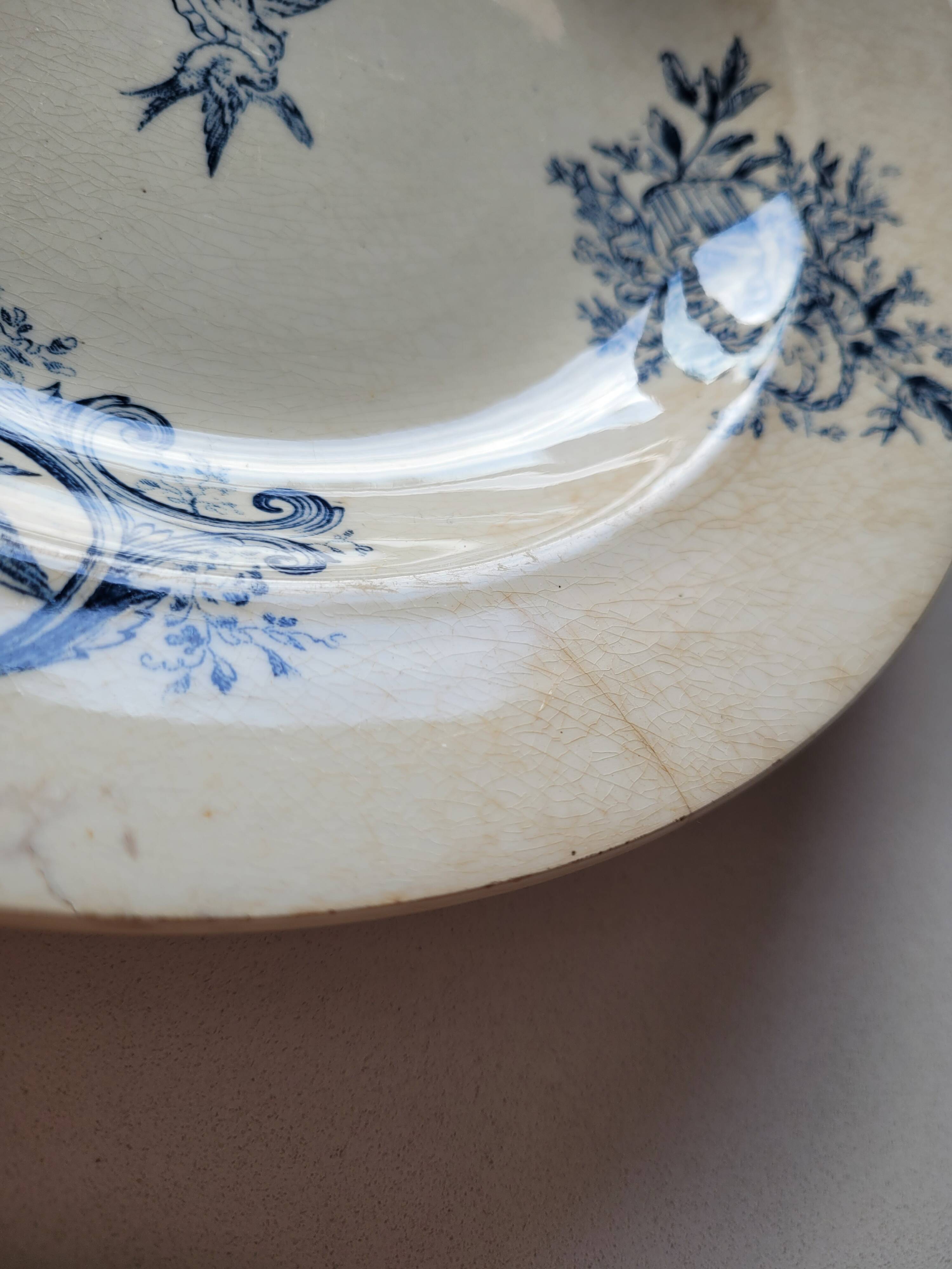 2 hollow plates Terre de fer