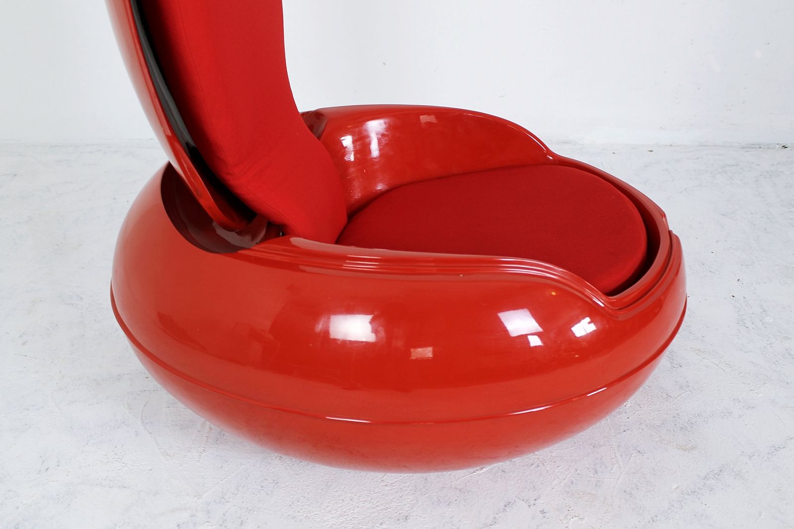 Garden Egg chair by Peter Ghyczy for VEB Synthese Werk East Germany