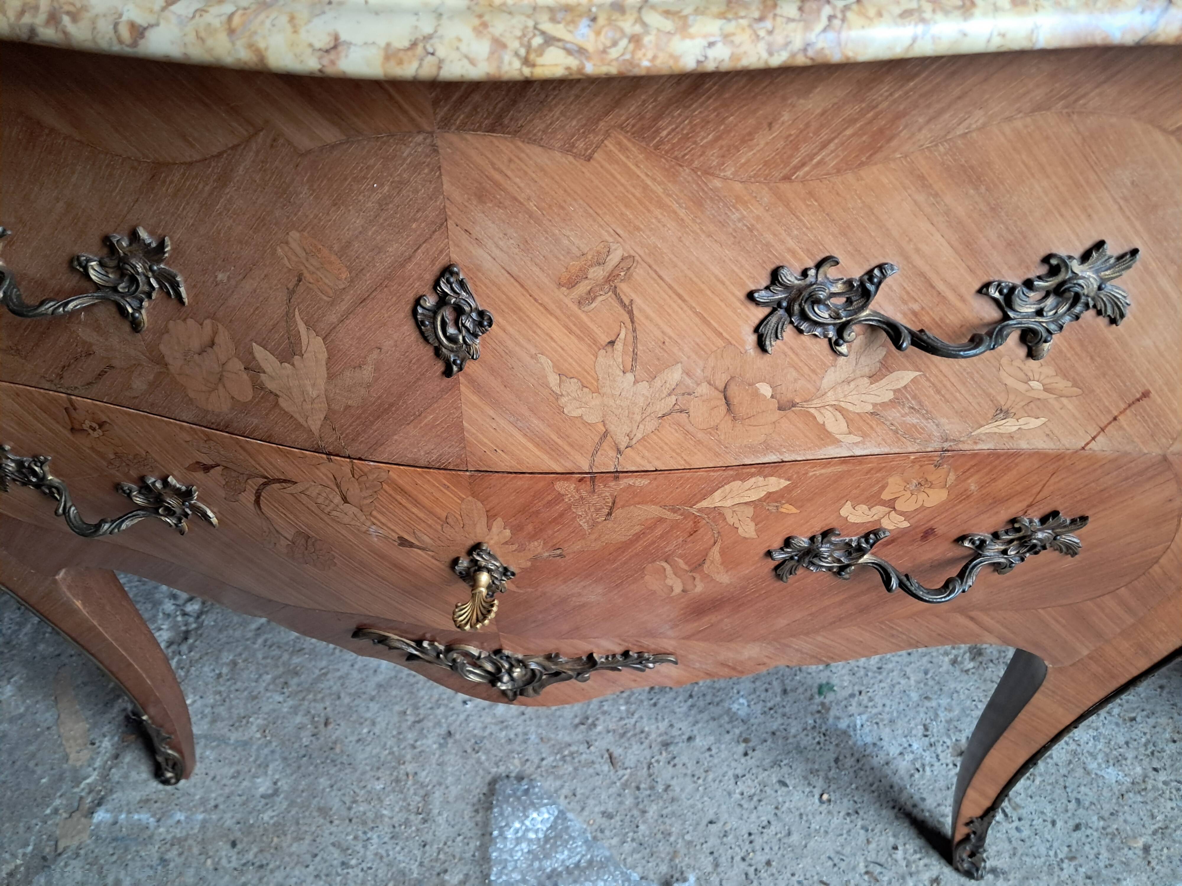 Louis XV style marquetry chest of drawers