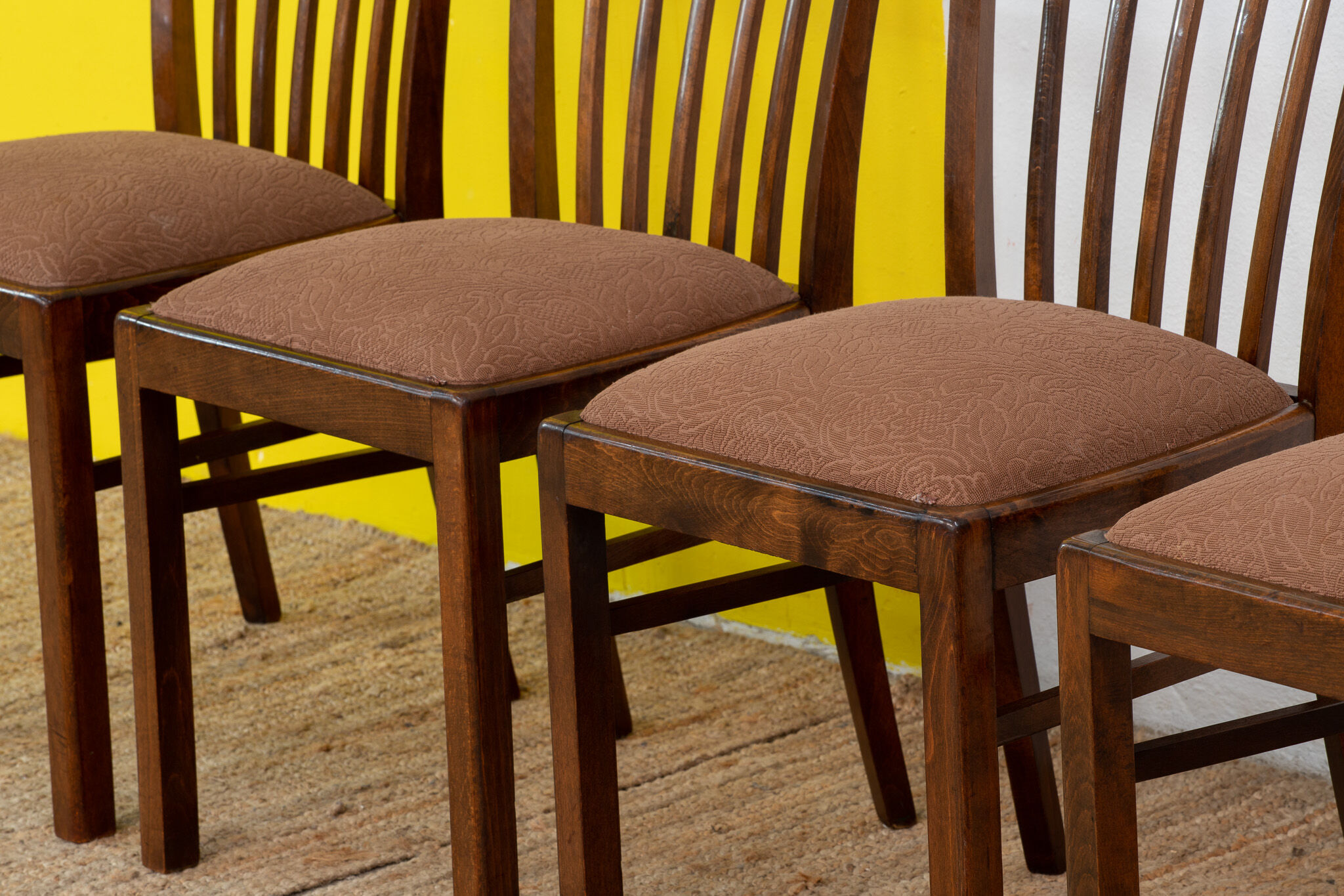 Série de 4 chaises scandinaves vintage