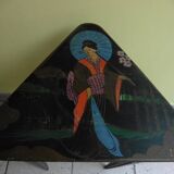 Triangular harness with japanese decor