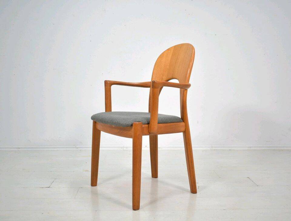 Ensemble 6 chaises danoises de Niels Koefoed
