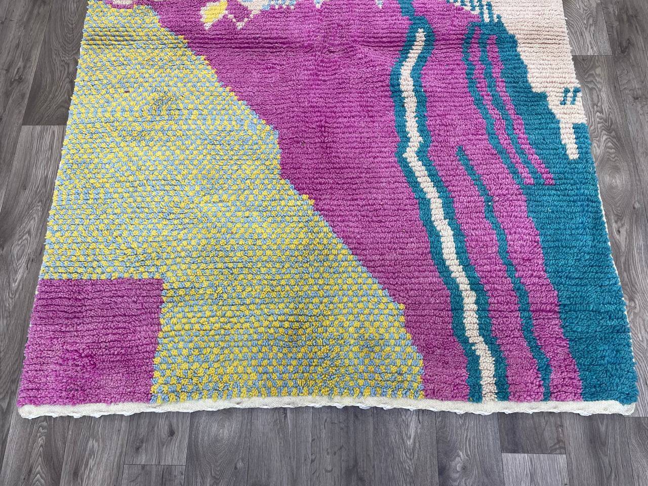 Traditional Moroccan rug, natural wool, 3 x 2 m.